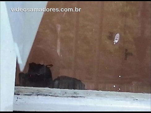 ❤️ Home cachondo mirando á súa moza con outro mozo, gravando un vídeo de carallo sen molestar á parella ❌ Porno bonito en % gl.pornmega-com.ru % ❌❤