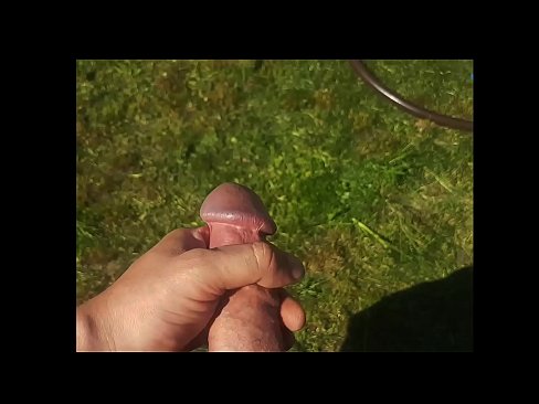 ❤️ A guapa quente recibe o seu coño rosa fodido e corre cun chorro nun xardín de verán ❌ Porno bonito en % gl.pornmega-com.ru % ❌❤